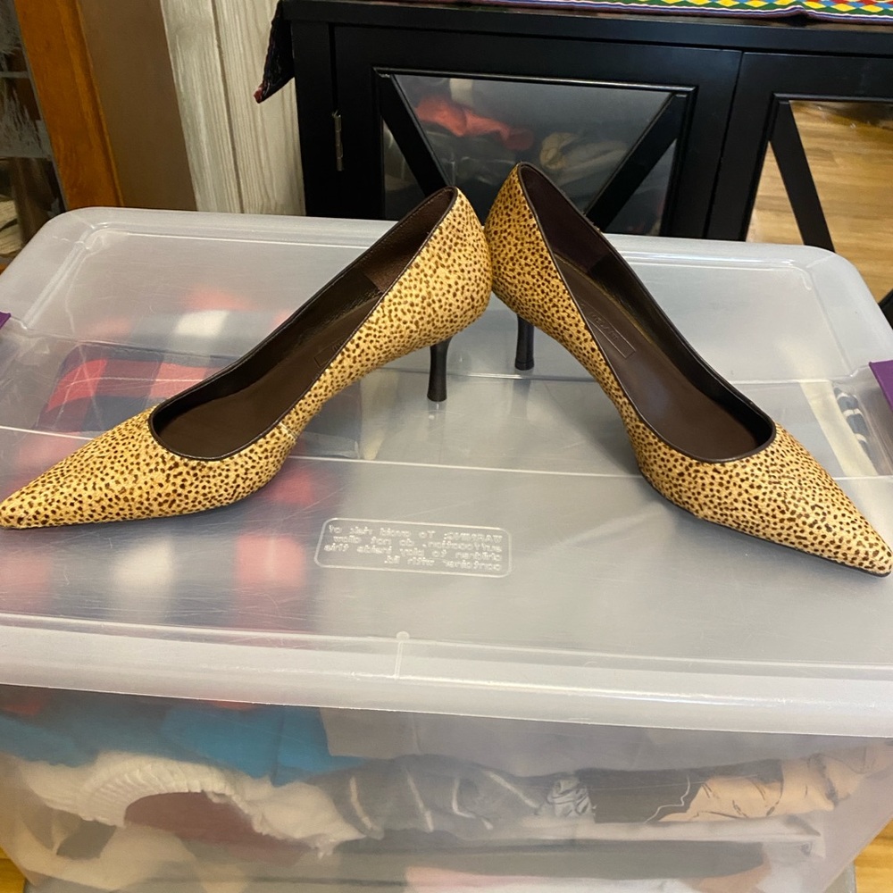 Antonio Melani Leopard Print Women's Shoes; size 8.5; NWT; never worn; paid $70 - Picture 2 of 6